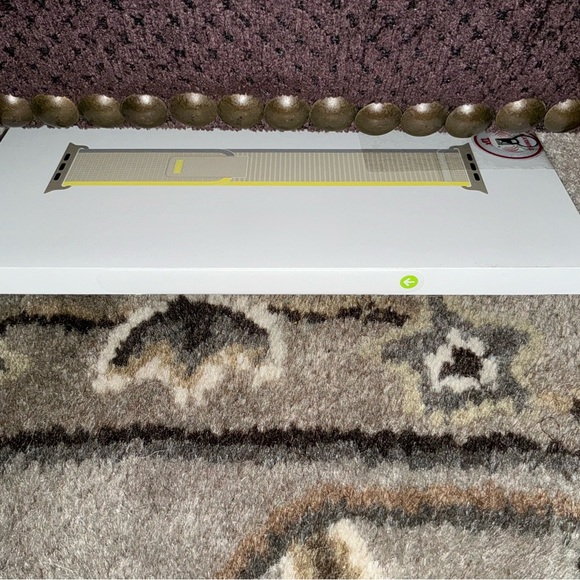 Apple Watch Ultra Trail Loop M/L Yellow/Beige - Picture 2 of 3